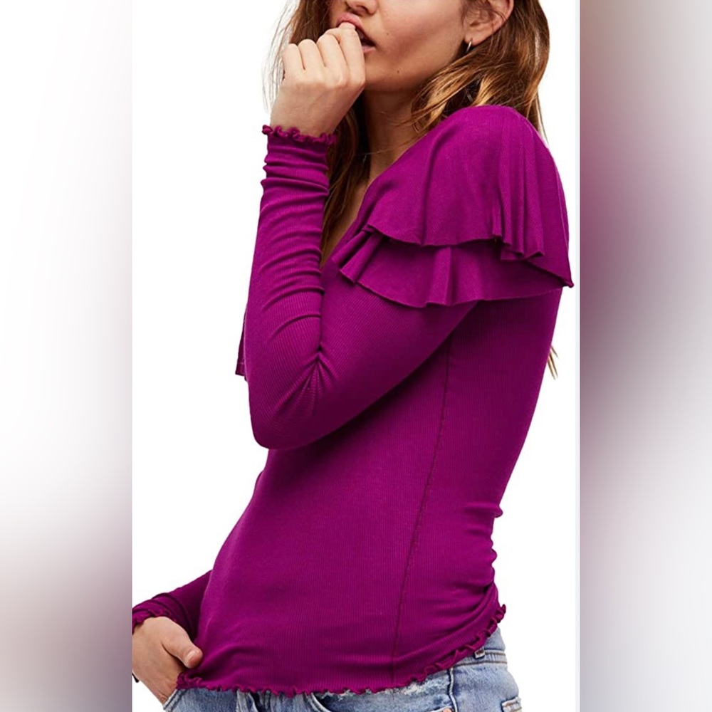 FREE PEOPLE Ruffle Shoulder long sleeved top FUCHSIA XS